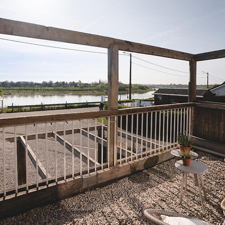 Maas Suites Ланакен Екстер'єр фото