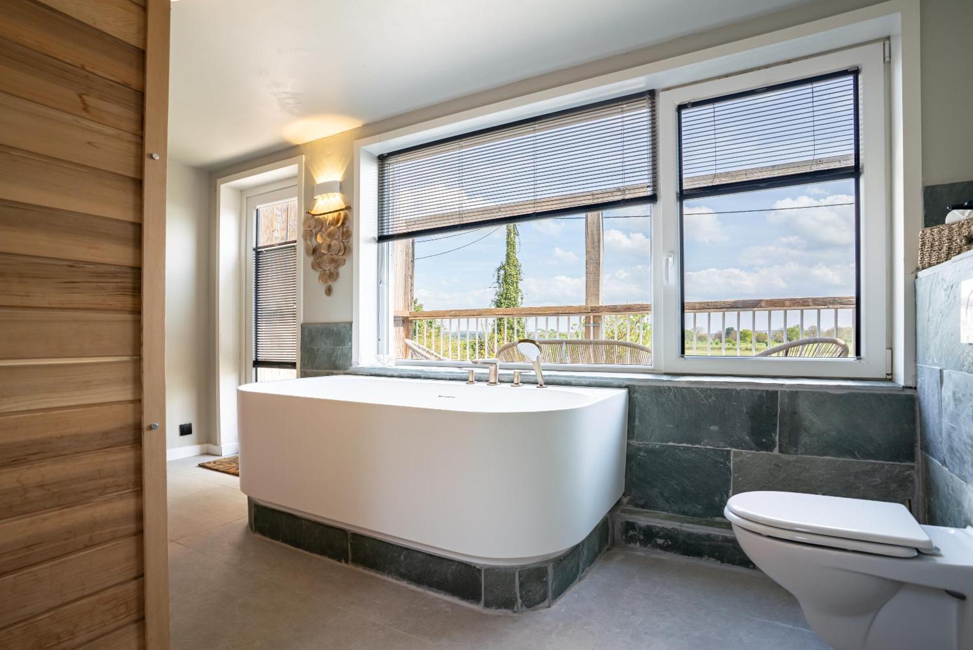 Maas Suites Ланакен Екстер'єр фото